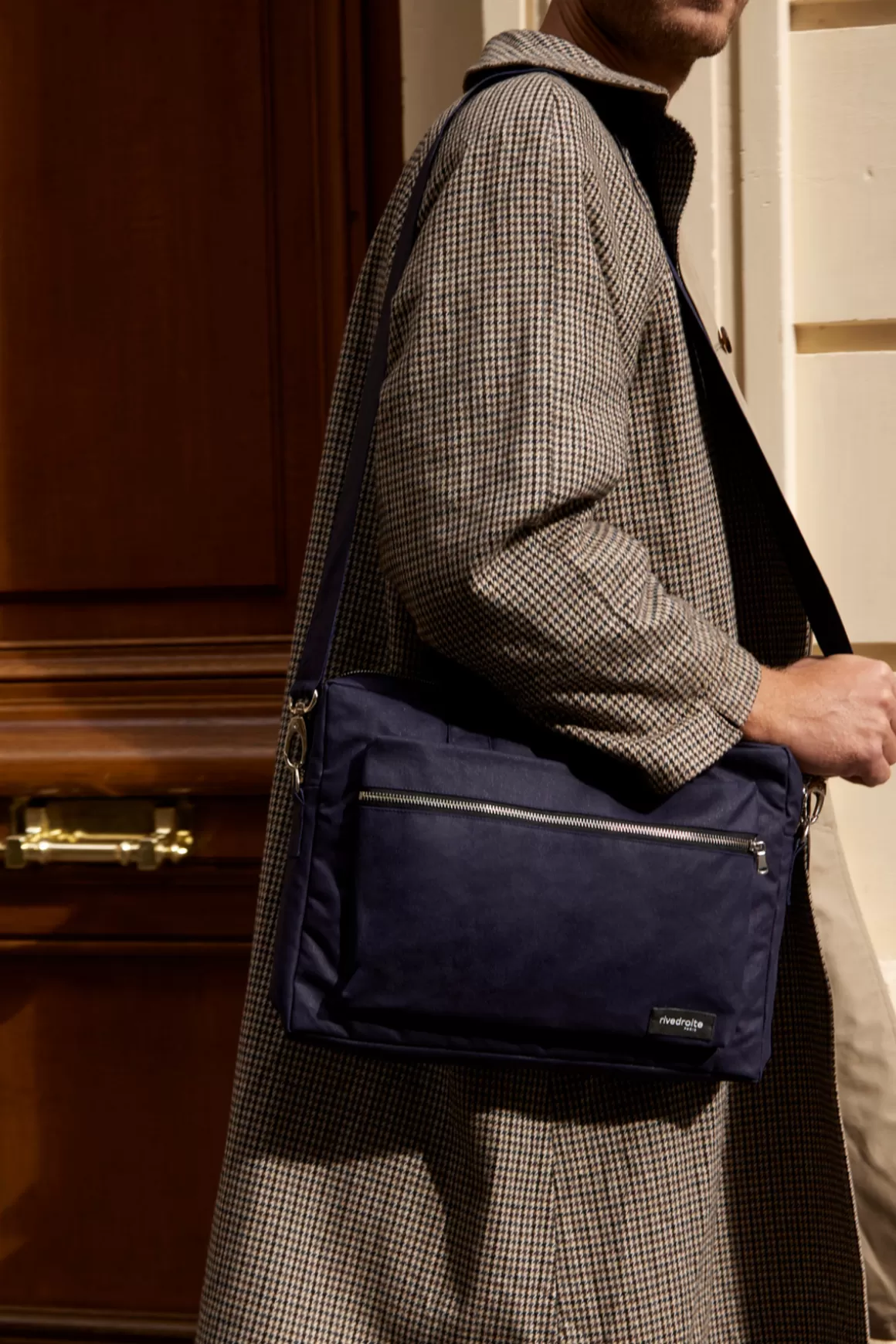 Sale Chaptalthedocumentholder Office | Timeless