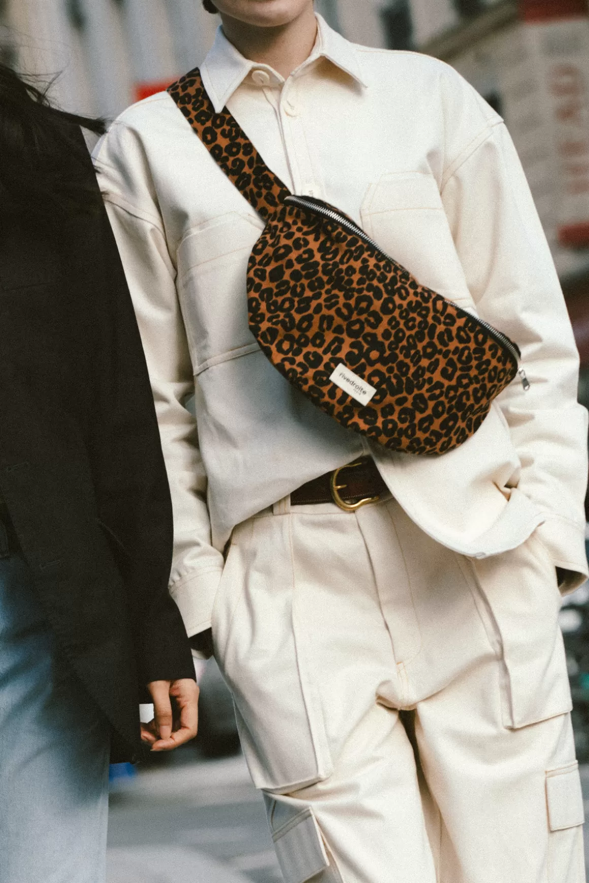 custinexllesacbanane_5.webp Sale CustineXLlesacbanane Les Prints Léopard | Wild Prints Waist Bags