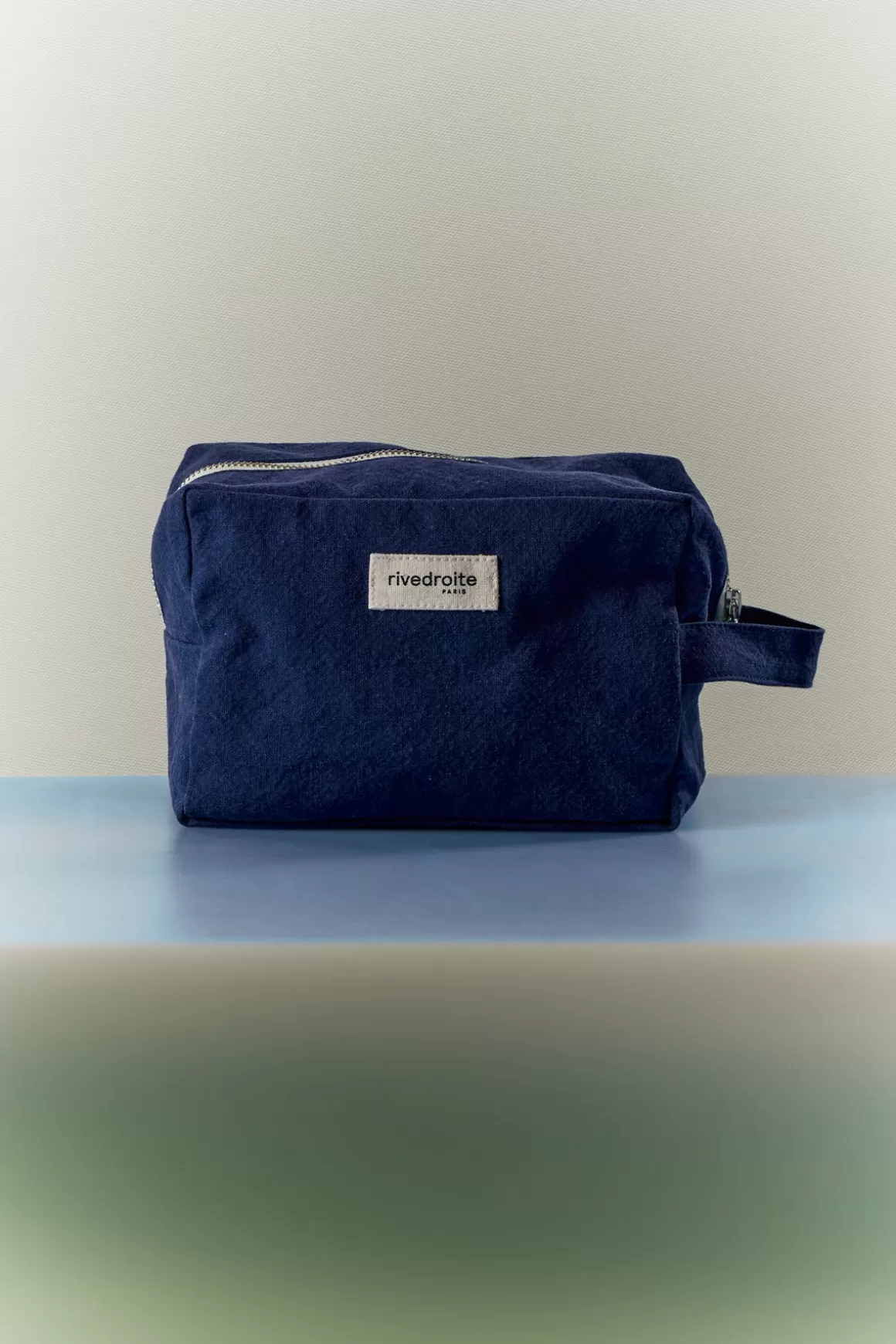 Hot TournellestheXLpouch Toiletry Bags