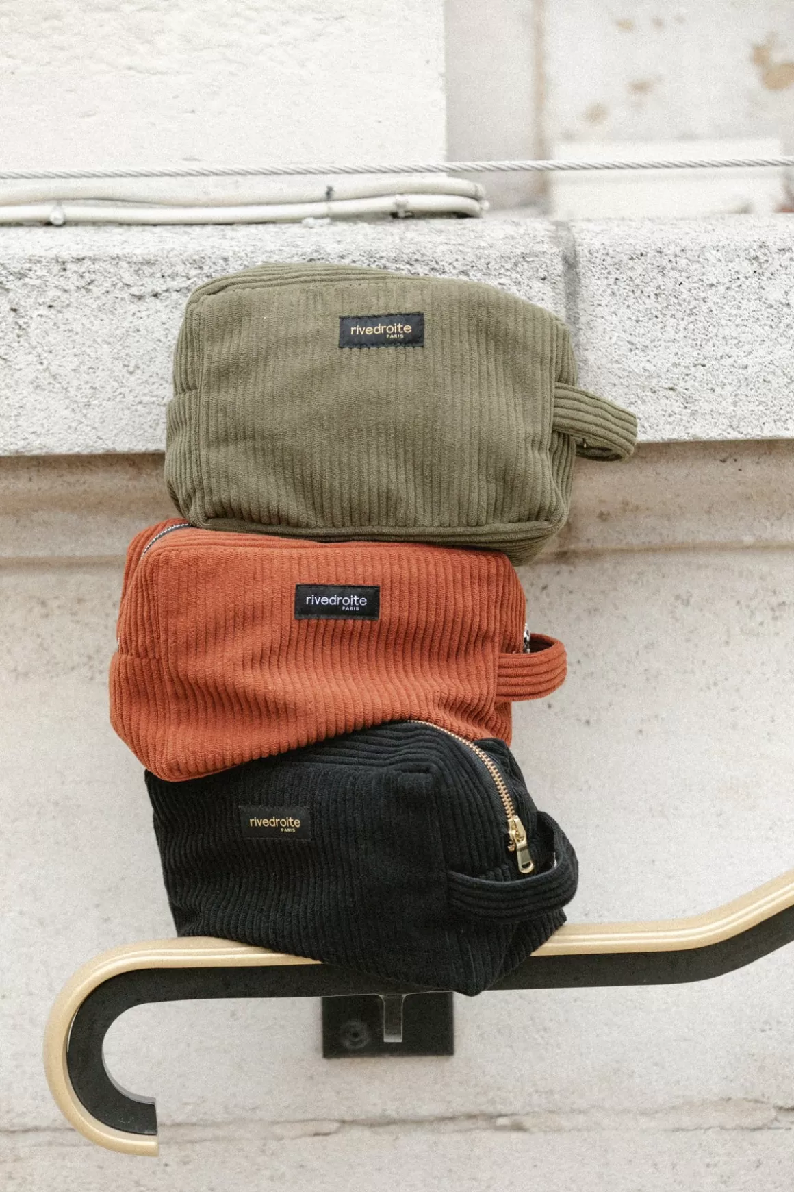 tournellesxlvelvetnol_2.webp Discount TournellesXLVelvetNoël24 Toiletry Bags | Velvet, La Capsule De L'hiver